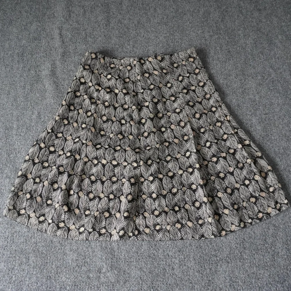 Sigrid‎ Olsen Petite Skirt A Line Leaf Print Black Beige Womens Size 6